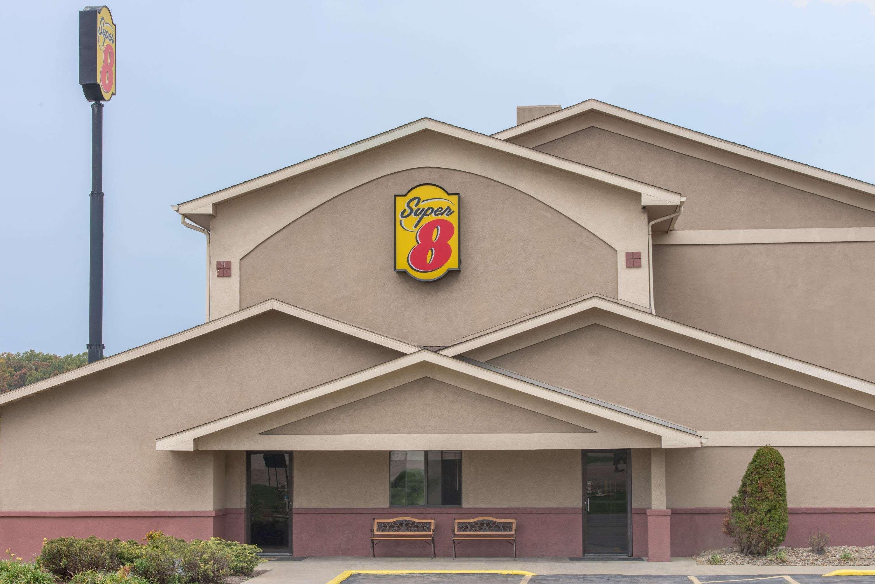 Super 8 By Wyndham Youngstown/Austintown Exterior photo